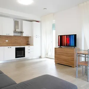 Appartement Casa Ideale Tim Appartmanti Moderni Vicina Al Centro, Lecco